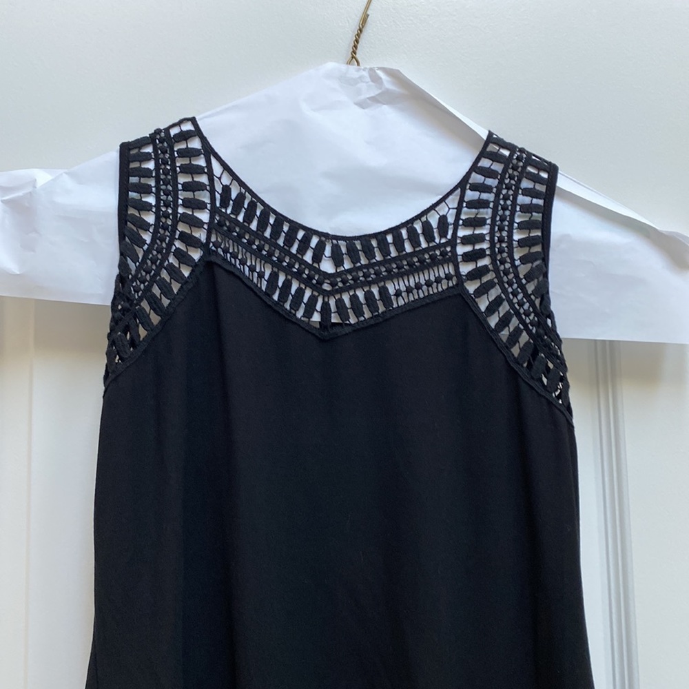 NWT Montagne Black knit top with crochet lace detailed, Size MP